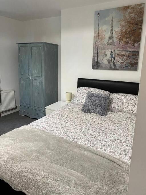 3 Double Bedroomed Flat, Acton. London, Uk Luaran gambar